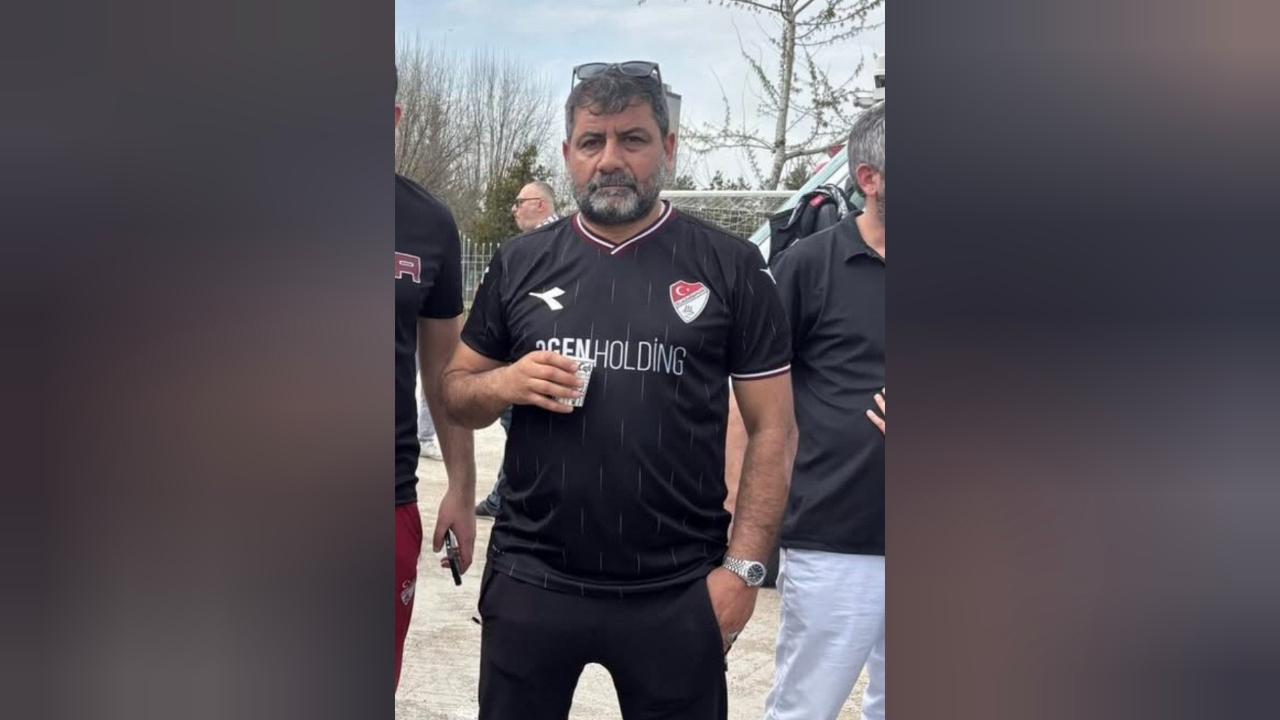 Elazığspor tribün lideri Biçer, platformdan düşüp belini kırdı