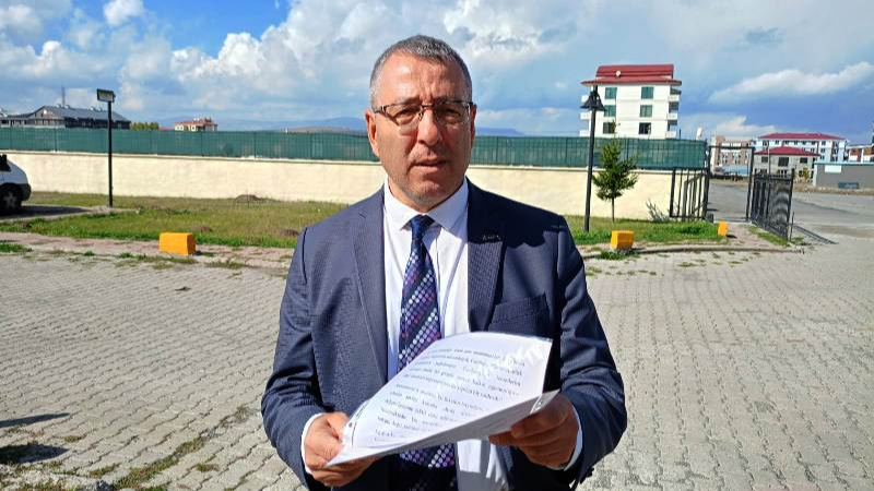 Özbey: Çocuklarımıza ve geleceğimize sahip çıkalım