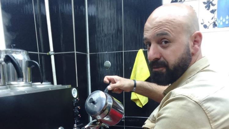Baba mesleğini severek yapıyor