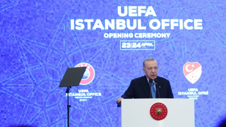 ''Deprem günlük siyasete alet edilemez''