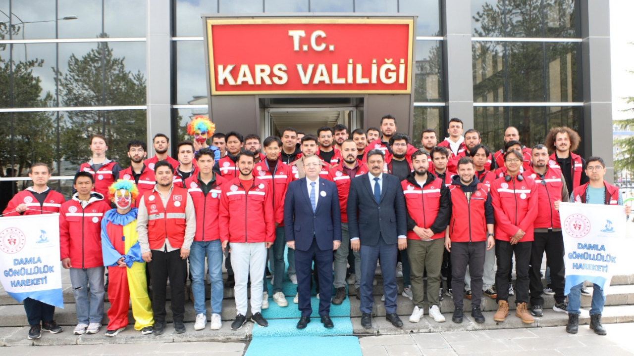 Damla gönüllülük hareketi Kars’ta