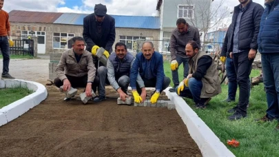 Başkan Elma, Arpaçay’da yol çalışmaları başlattı