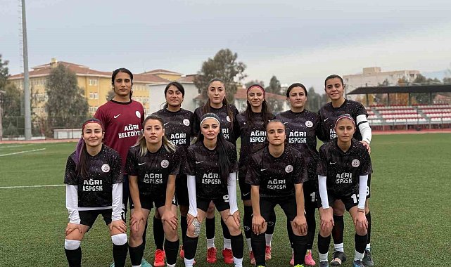 Ağrı ASP Kadın Futbol Takımı, 1. Lig yolunda Play-Off mücadelesine çıkıyor
