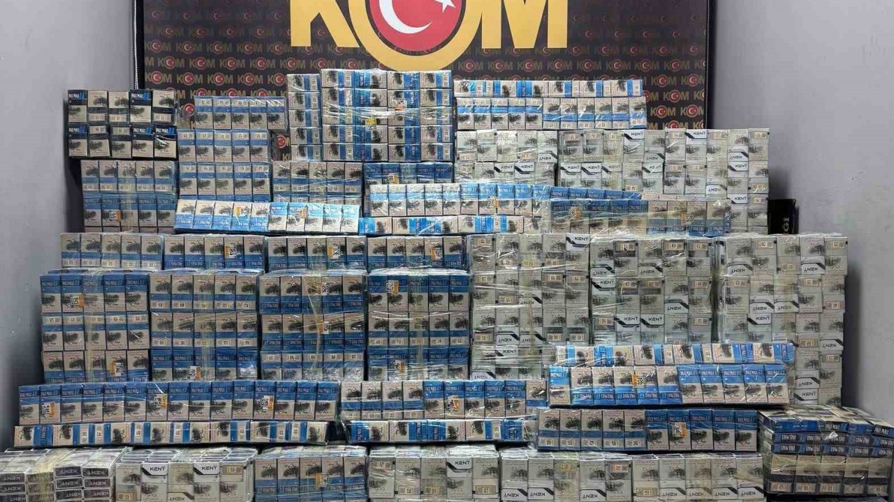 Doğubayazıt'ta 7 bin 950 paket kaçak sigara ele geçirildi