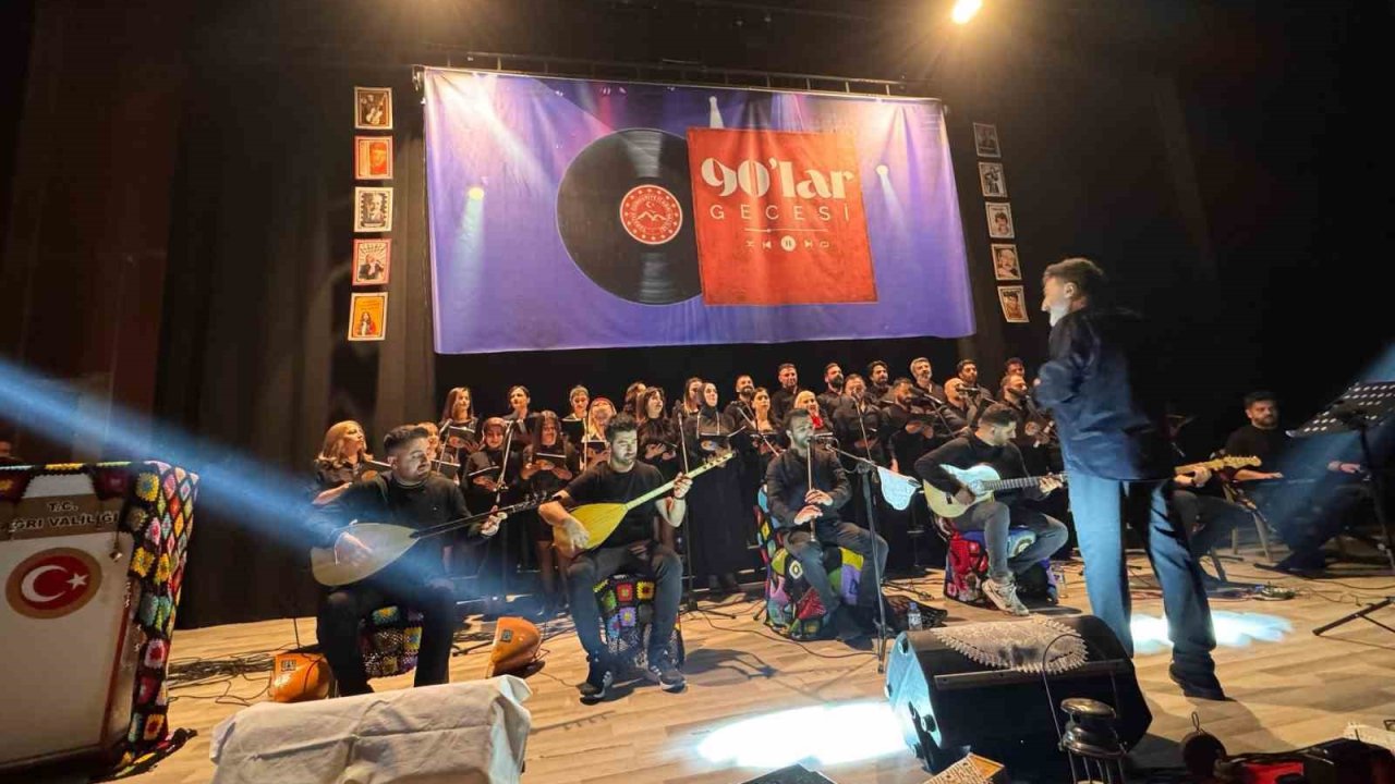 Ağrı’da 90’lar rüzgârı esti