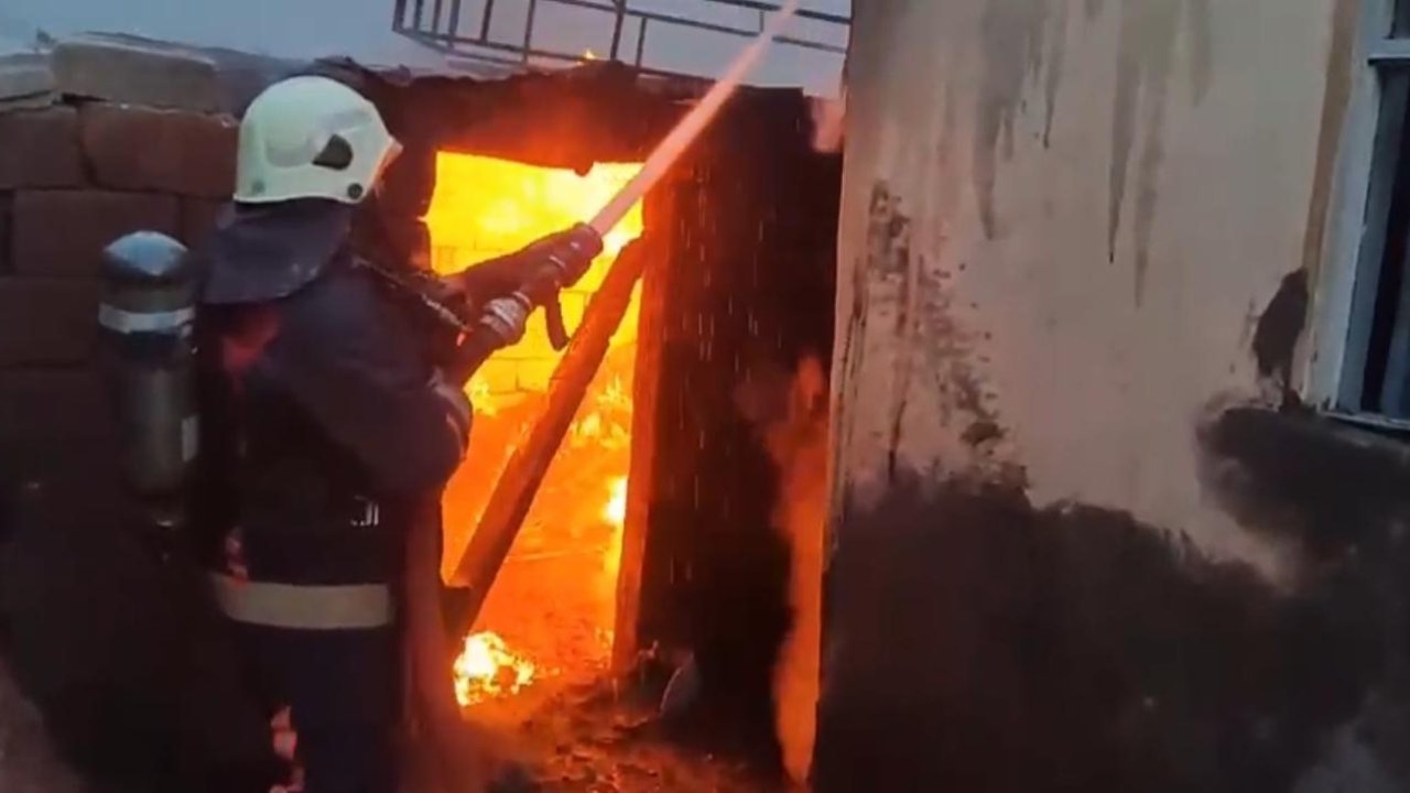 Ağrı’da tüp patladı, alevler geceyi aydınlattı