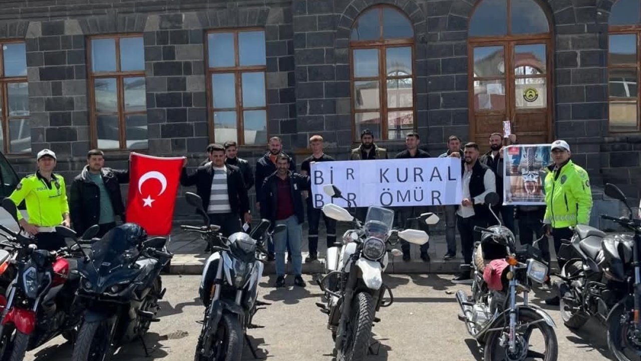 Akyaka’da motosiklet sürücüleri "Bir Kural Bir Ömür" Projesi ile bilgilendirildi