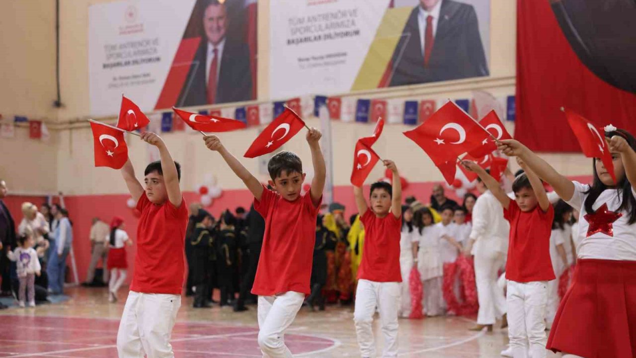 Ardahan’da 23 Nisan coşkuyla kutlandı
