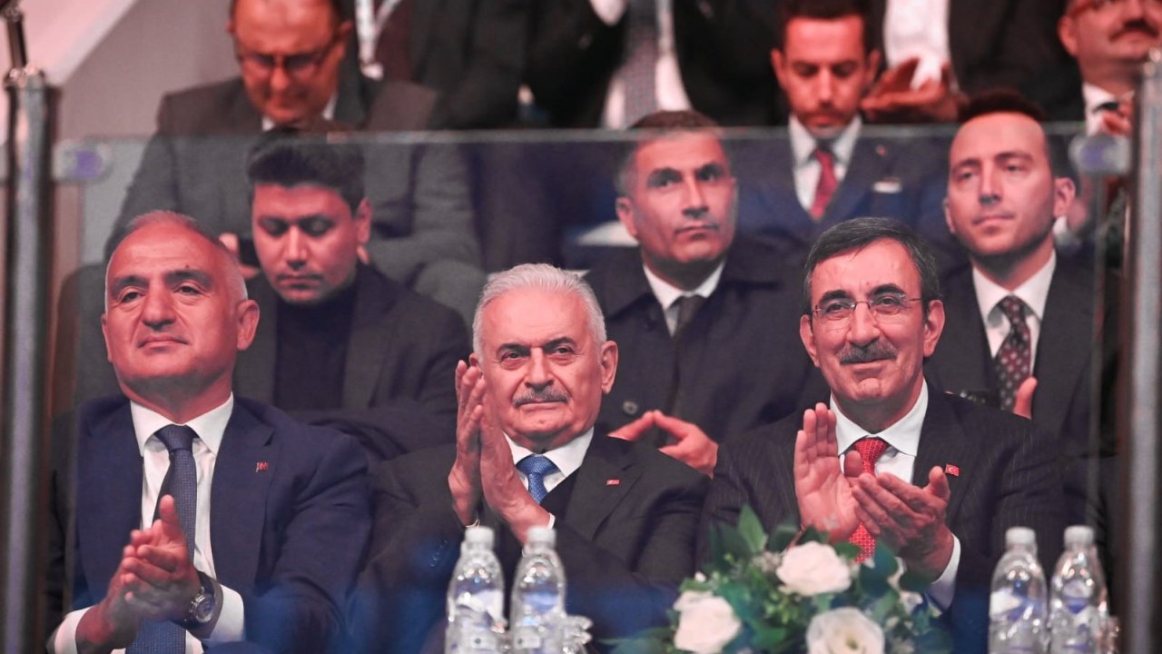 Bakan Ersoy: "Erzurum, geçmişle geleceği, Doğu ile Batı’yı birleştiren canlı bir köprüdür"