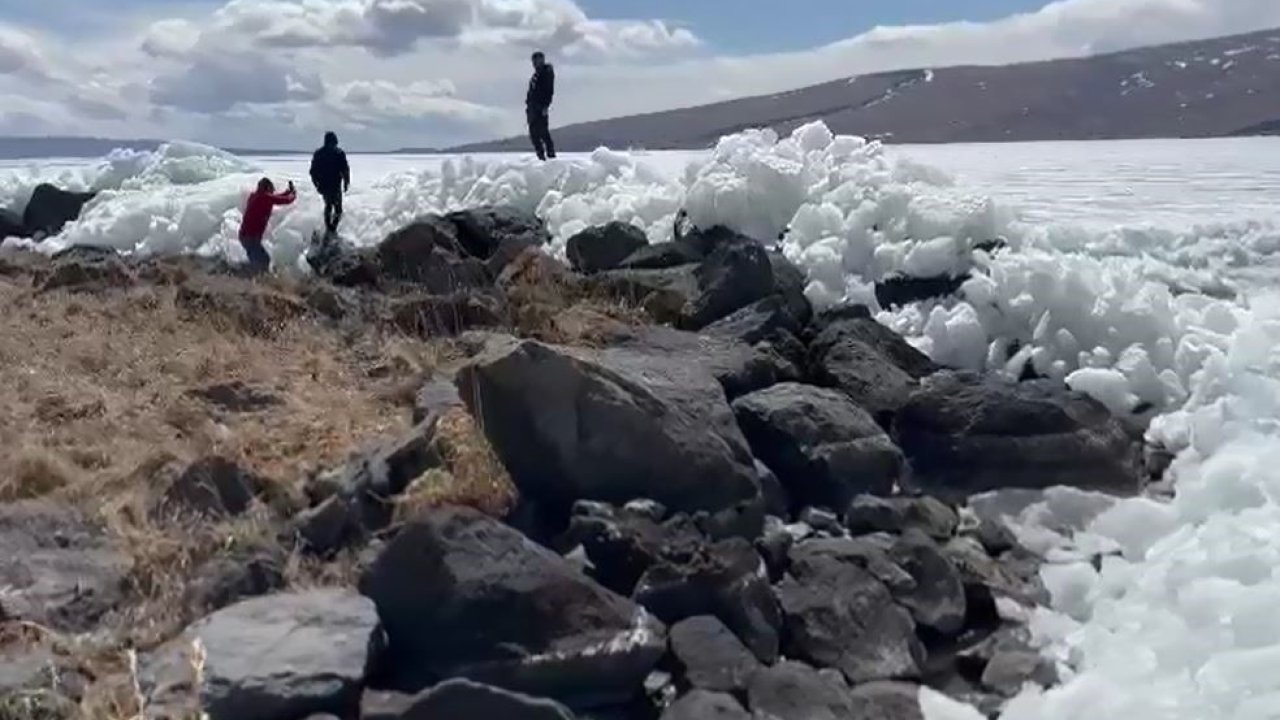 Çıldır Gölü, çözülmeye başladı