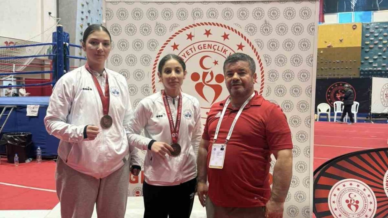 Elazığ’a Samsun’dan 2 madalya