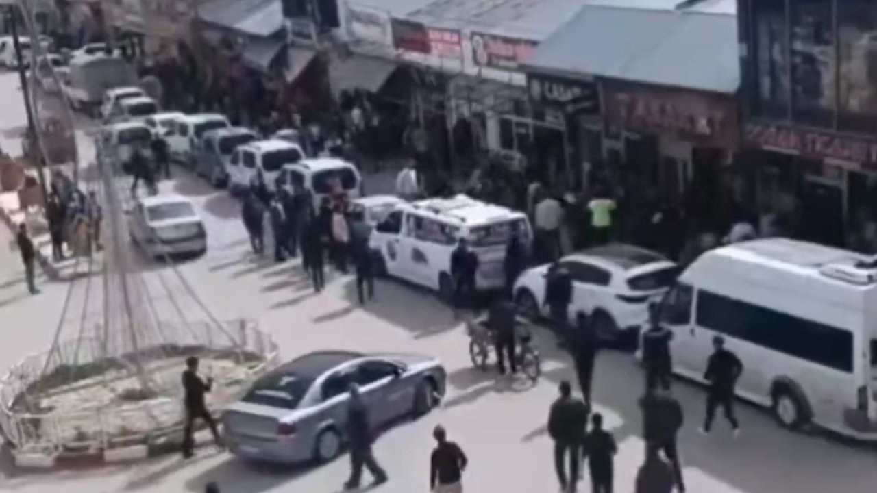 Erciş’te taşlı sopalı kavga