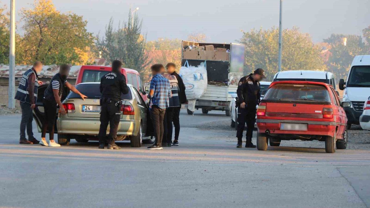 Erzincan’da aranması bulunan 25 şahıs yakalandı