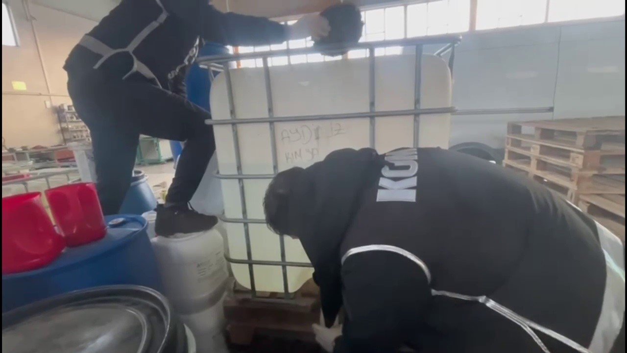 Erzurum’da 1 ton metil alkol geçirildi