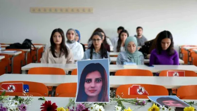 Eşinin otomobilde boğarak öldürdüğü Hatice’nin sınıfında yas