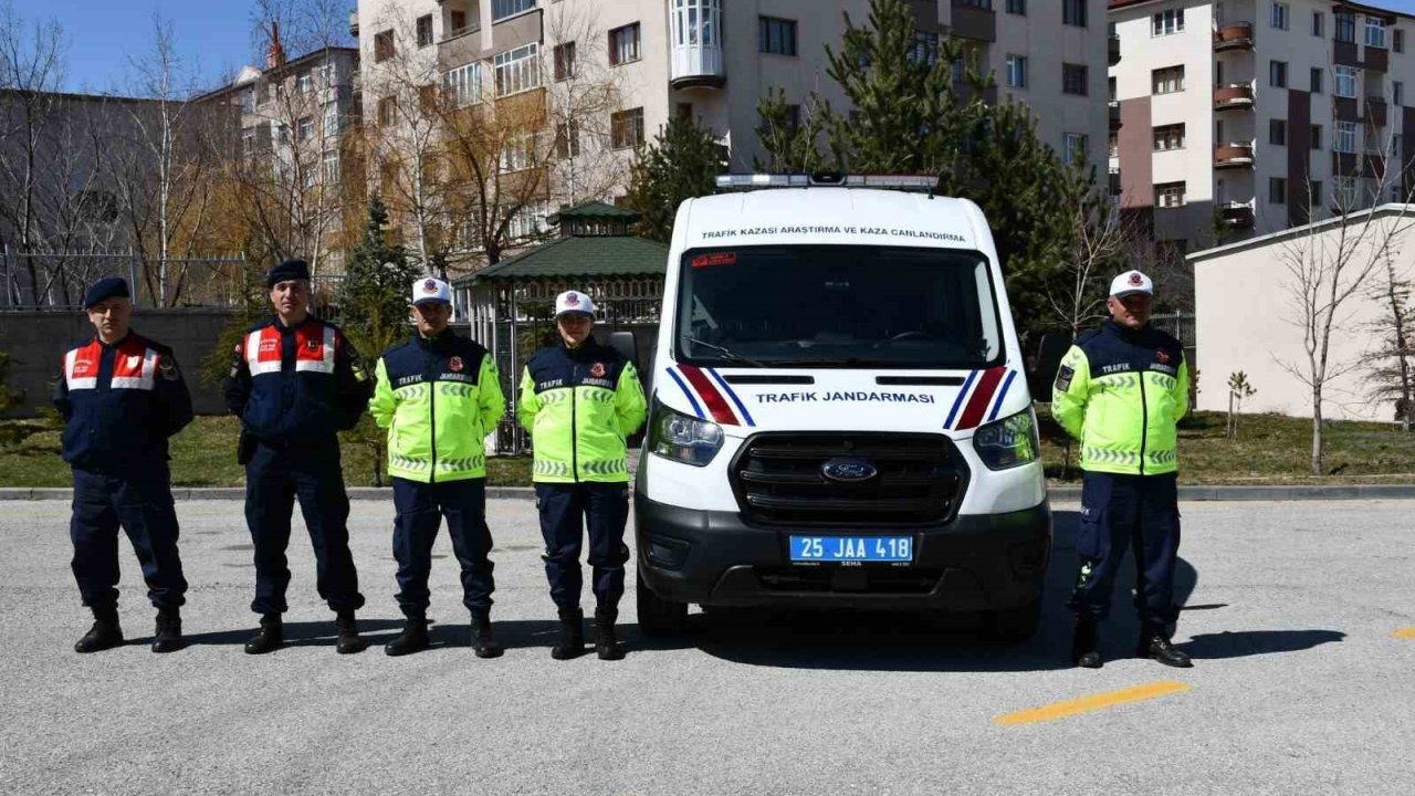 Karaca timi trafik personeline teknik destek sağlıyor