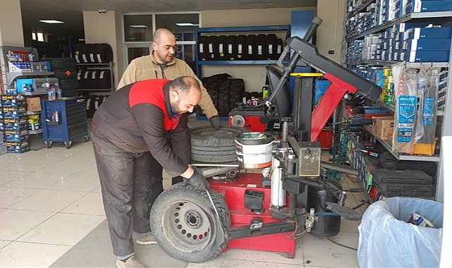 Kars'ta yaz lastiği uygulaması başladı