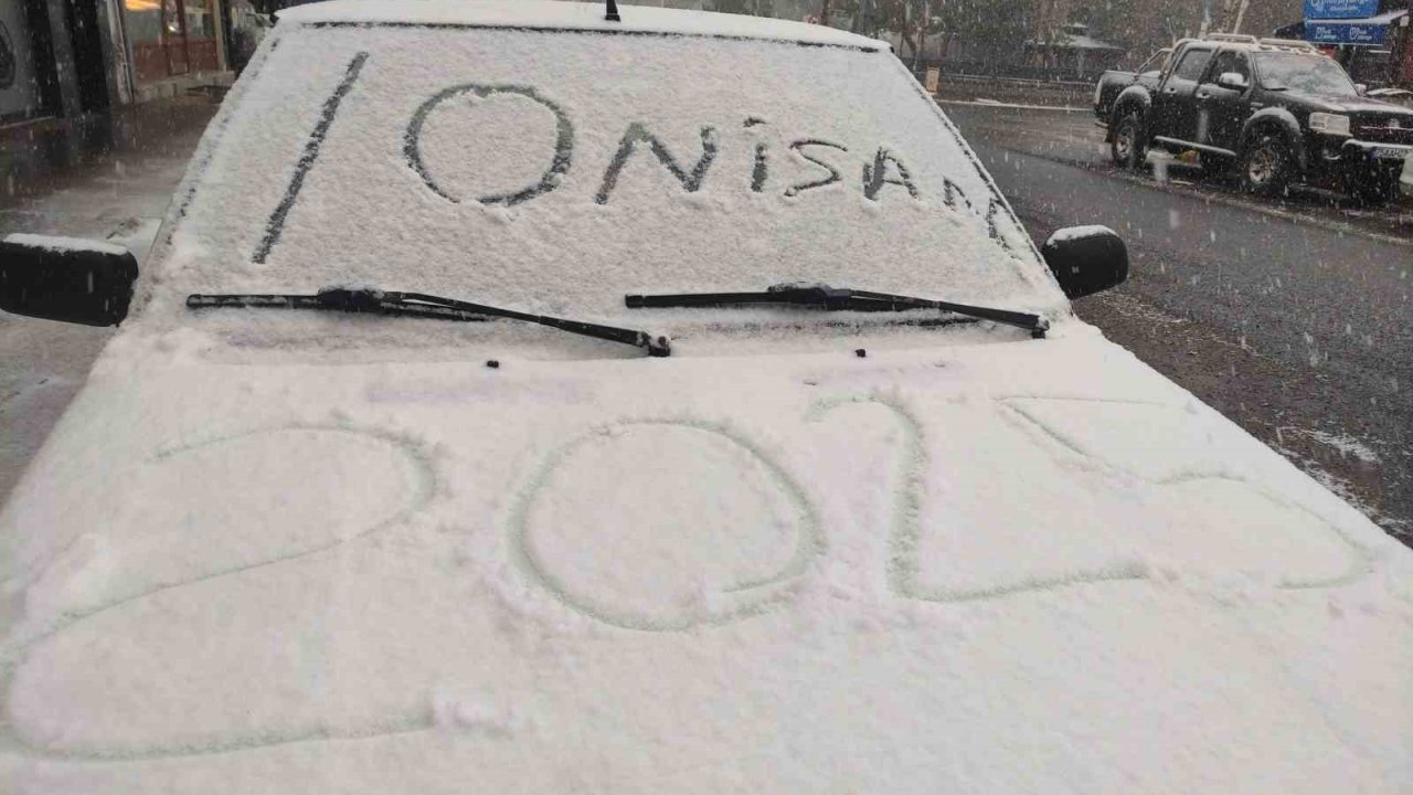 Kış geri geldi, Ardahan beyaza büründü