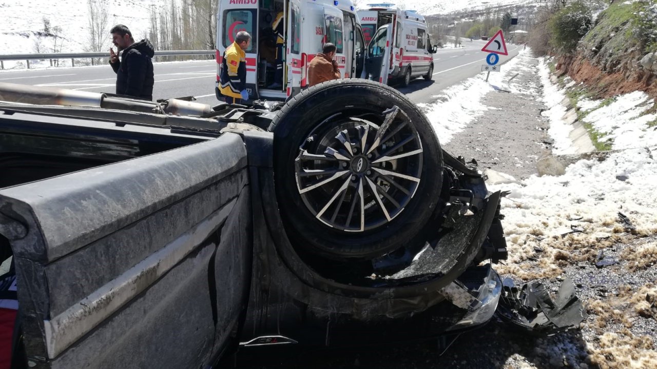 Kontrolden çıkan araç takla attı: 2 yaralı