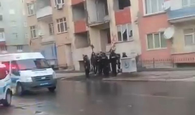 Malatya'da bir kişi ağır hasarlı binada ölü bulundu