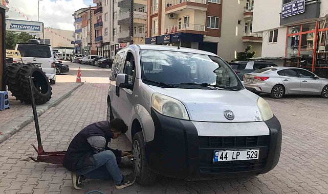 Malatya'da lastikçilerde bahar yoğunluğu