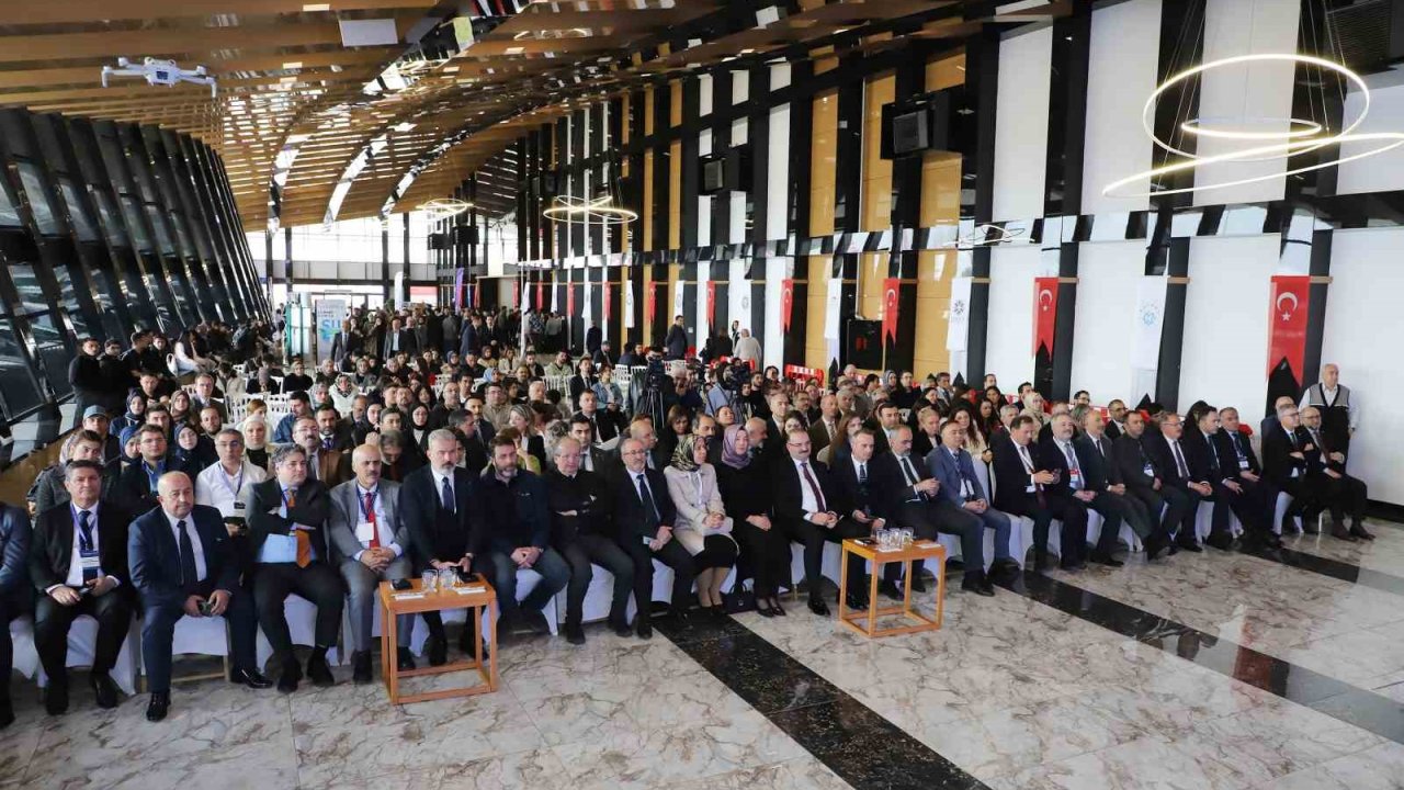 Erzurum'da "Kariyer yolculuğu söyleşisi" düzenlendi