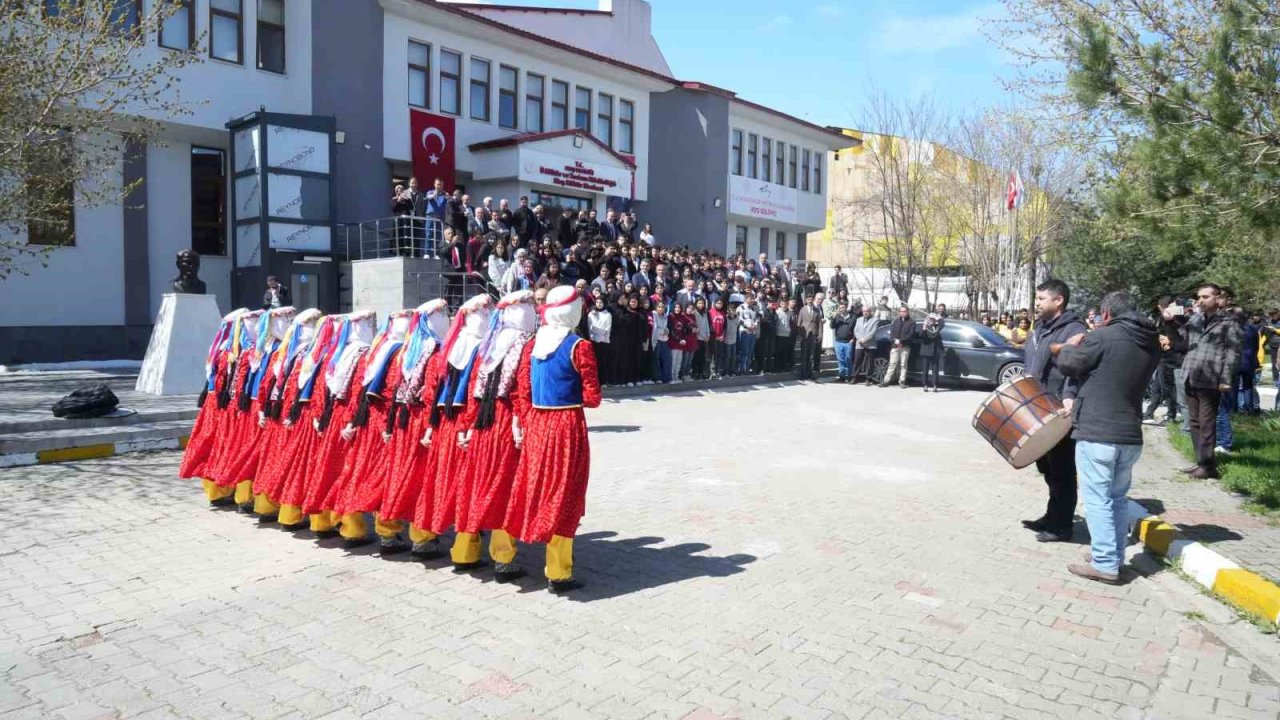 Muş’ta Turizm Haftası renkli etkinliklerle kutlandı
