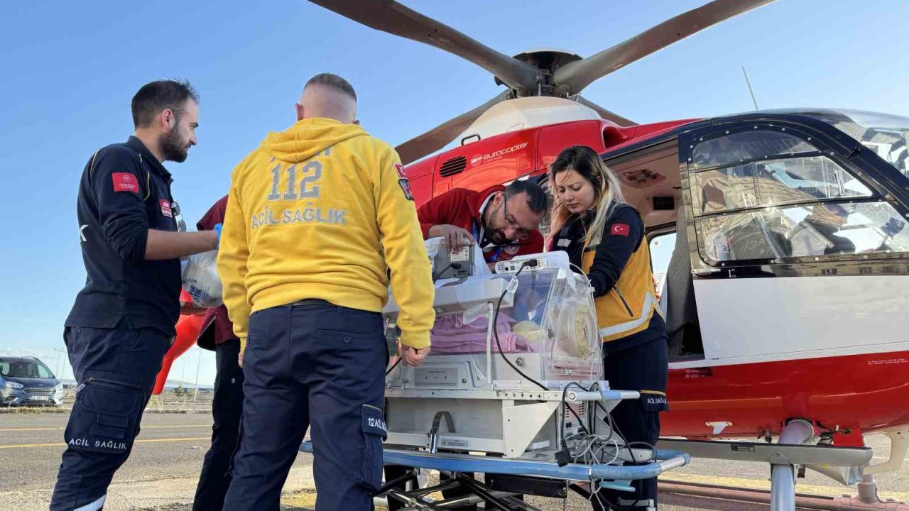 Prematüre Adar, göz tedavisi için helikopterle Van’a sevk edildi