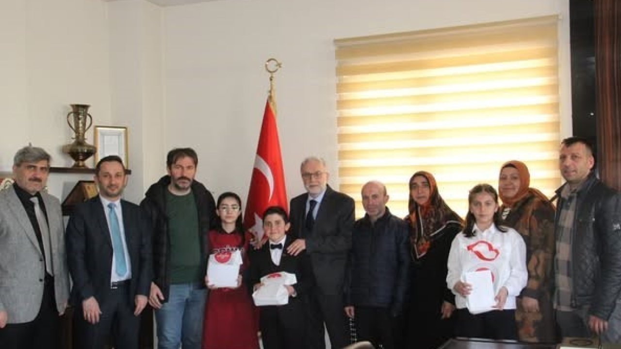 Şiir yarışmasının ödülleri dağıtıldı