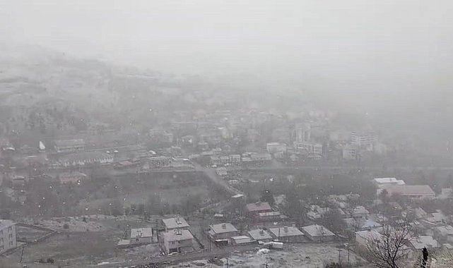 Tunceli'de nisan ayında kar sürprizi