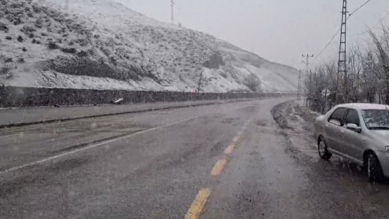 Tunceli’de, nisan ayında kar yolları kapattı