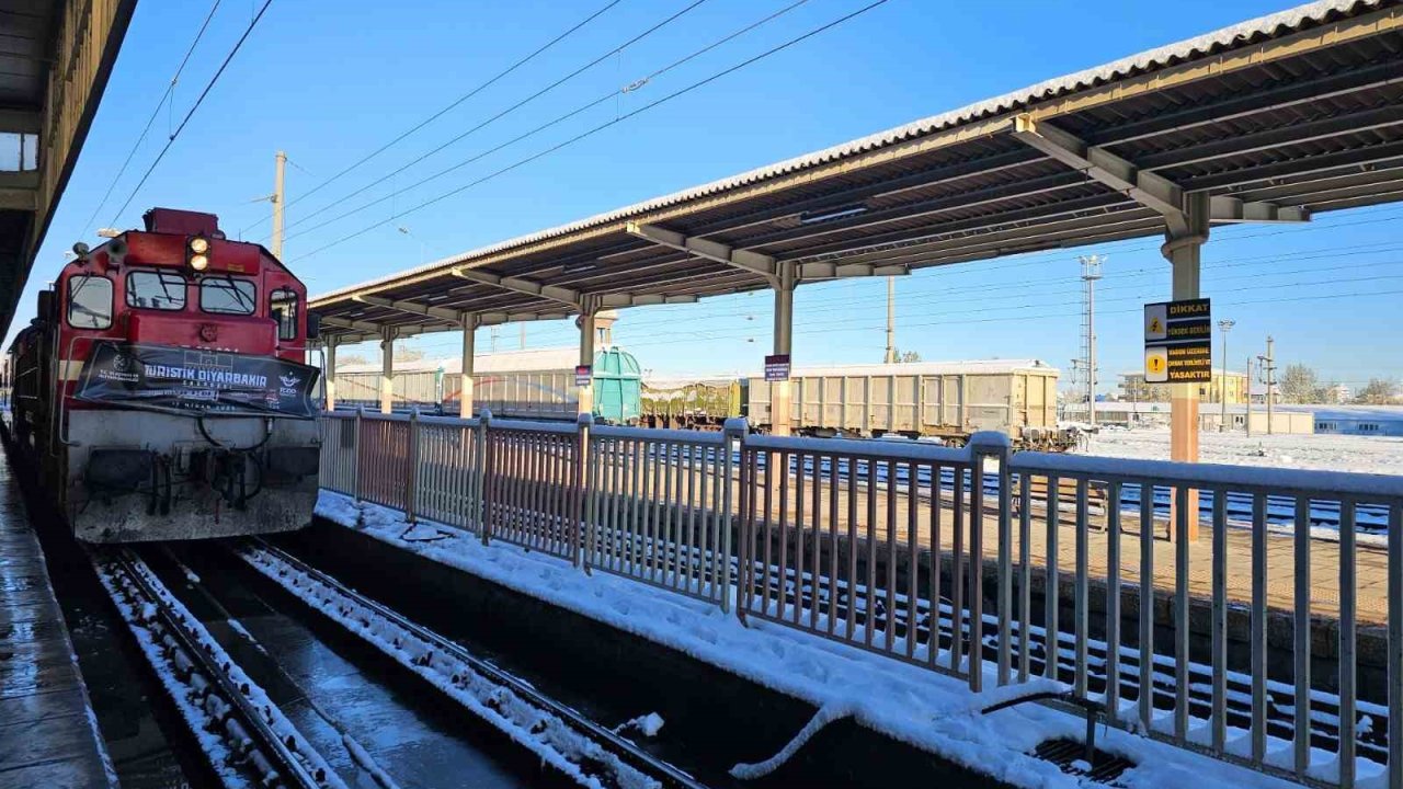 Turistik Diyarbakır Ekspresi’nin ilk durağı Malatya oldu
