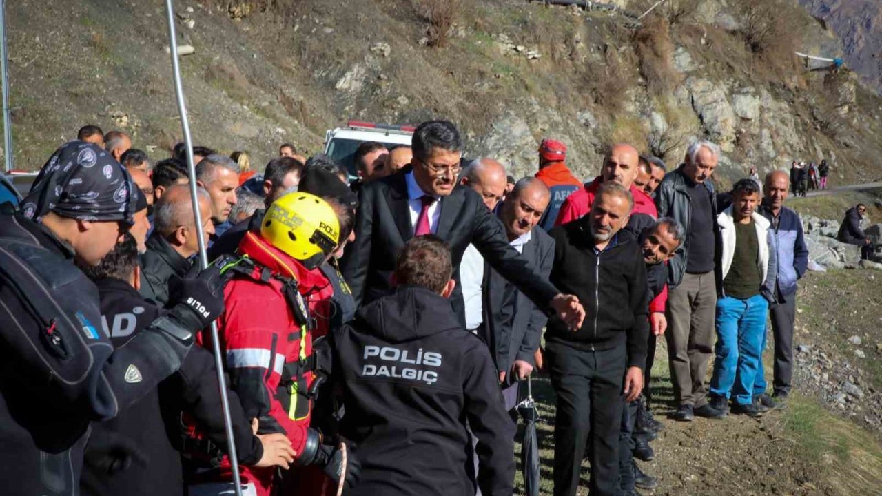 Vali Çelik, kayıp Keskin’in arama çalışmalarına katıldı