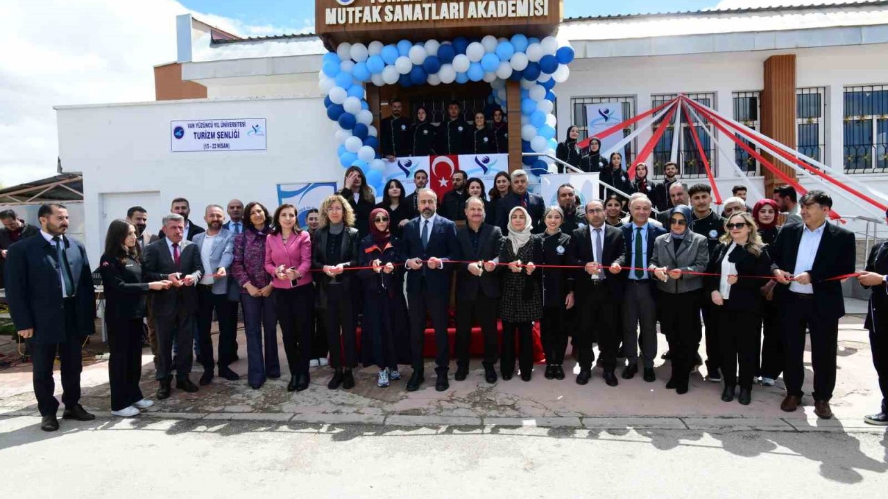 Van YYÜ’de ‘Mutfak Sanatları Akademisi’ açıldı