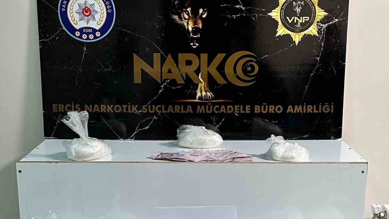Van’da 3 kilo 294 gram uyuşturucu ele geçirildi
