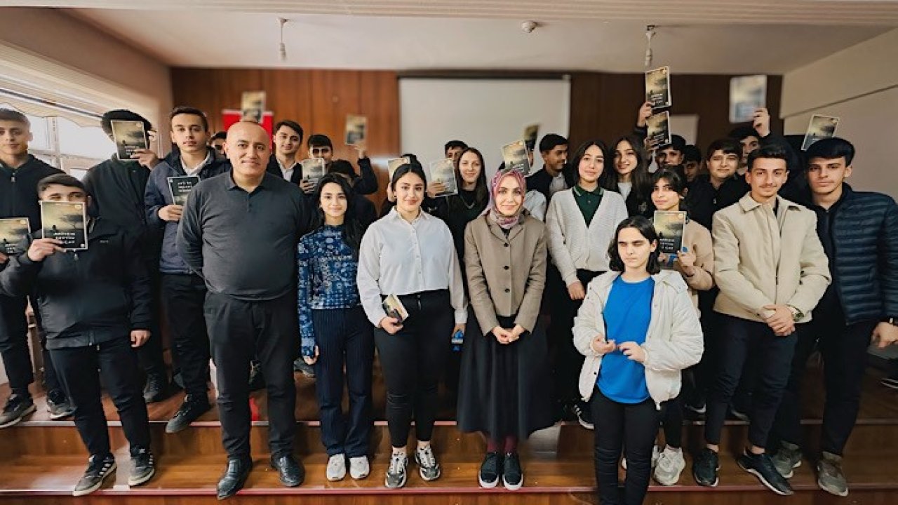 Yazar Sibel Oğuz, Yüksekovalı öğrencilerle buluştu