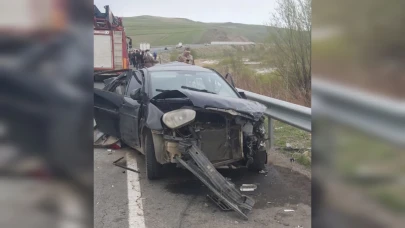 Ağrı’da trafik kazası: 2 ölü, 8 yaralı