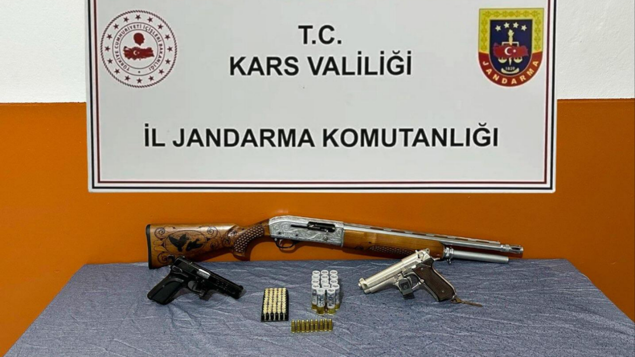 Kars’ta silah ve mühimmat ele geçirildi