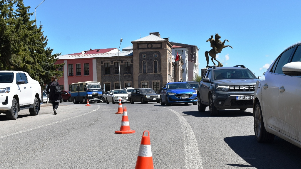 Kars’ta 2024 yılında 10 kişi trafik kazalarında hayatını kaybetti