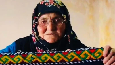 Seher nine gelinlik çağında ördüğü yastık örtülerini sevgiyle saklıyor