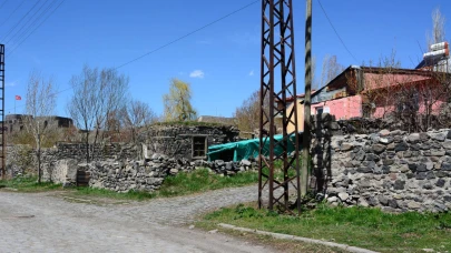“Kırzıoğlu’nun evi yeniden doğmalı, kültür merkezi olmalı”