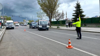 Kars’ta kapsamlı trafik uygulaması