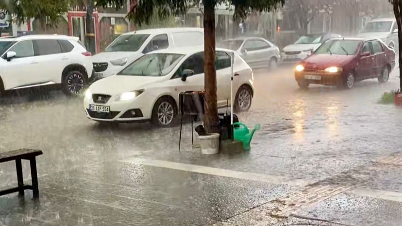 Kars’ta sağanak yağış ve dolu