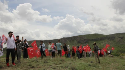 Gençler, 19 Mayıs Gençlik Kampı'nda bir araya geldi