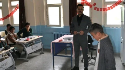 Kaymakam Demirtaş, okul ziyaretlerine devam ediyor