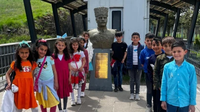 Selimli öğrenciler Kars’ı gezdi