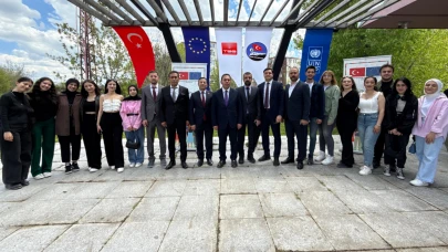 Kars’ta gençler dijital geleceğe hazırlanıyor