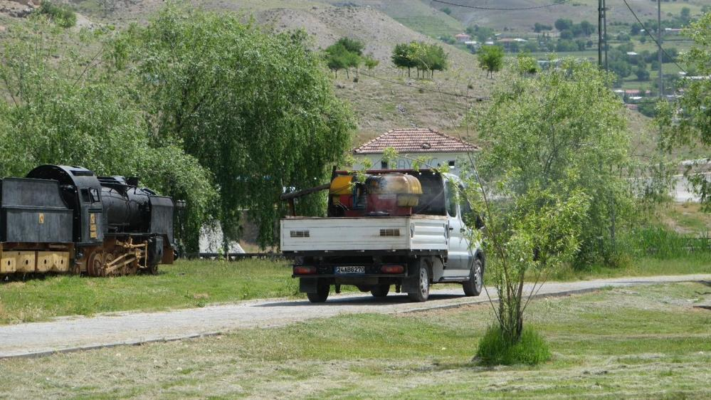 Erzincan’da keneye karşı ilaçlama