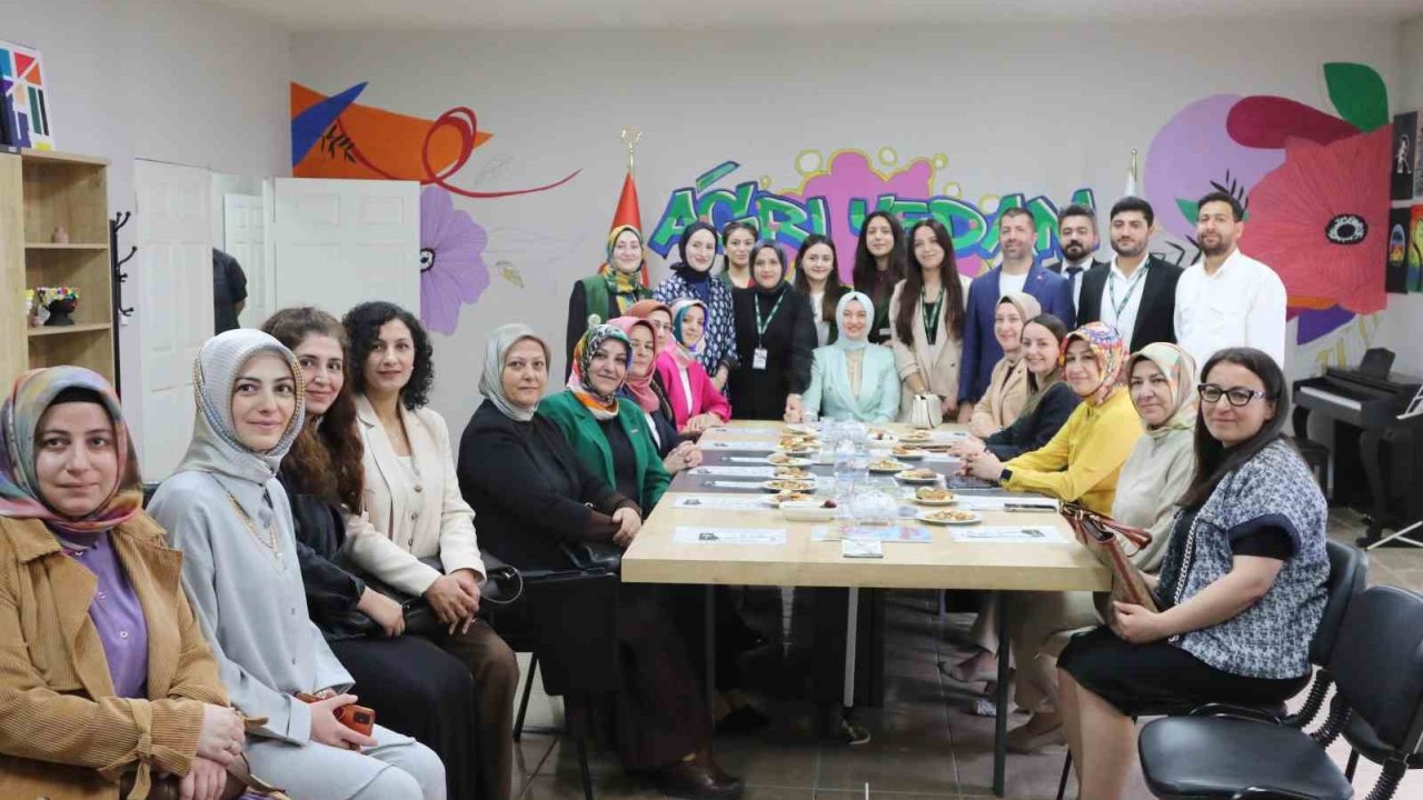 Ağrı’da bağımlılıkla mücadele toplantısı düzenlendi