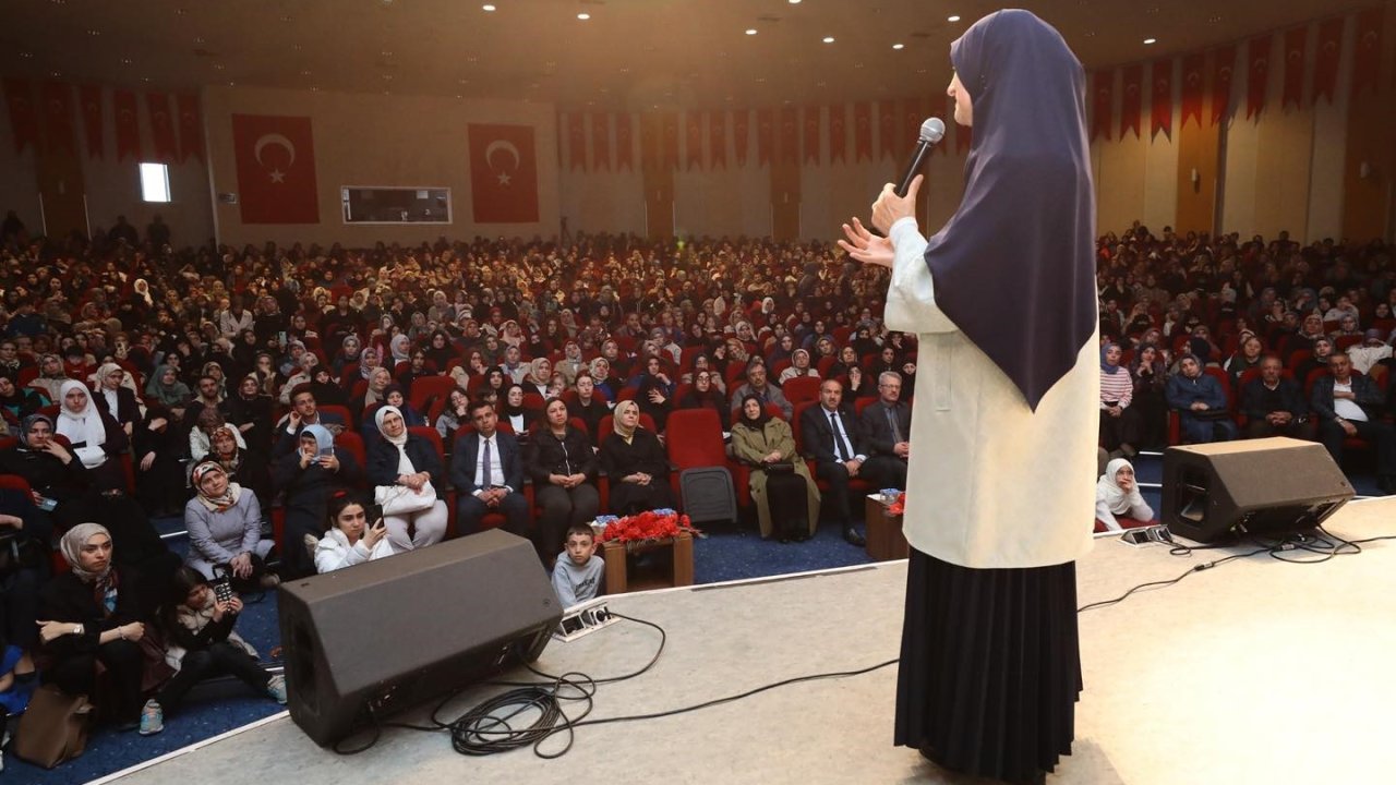 Erzurum'da "Ailede Rol Dağılımı ve Sorumluluklar" konulu söyleşi